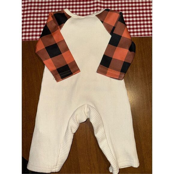 Thanksgiving outfit infant 1-3 months NWOT Pumpkins Fall Romper - Picture 2 of 3